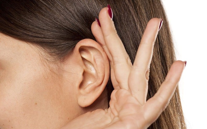 ngứa tai trái